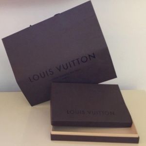 Louis Vuitton accessories scarf/belt box